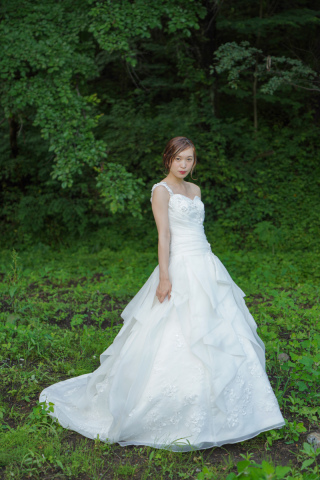 銀スパン花刺繍　ランダムフレア 60689