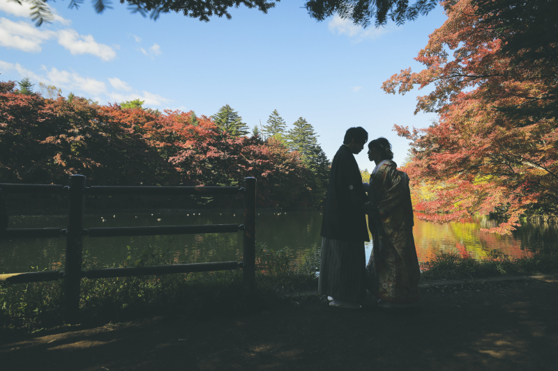 青い空と赤い紅葉