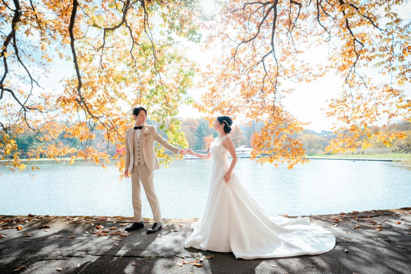 湖バックに木漏れ日♫