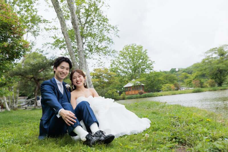 カメラを向いて