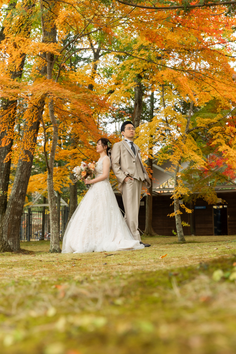 秋に佇むふたり