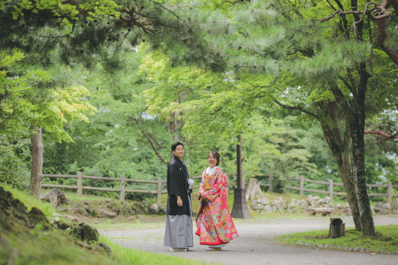 色打掛で華やかに