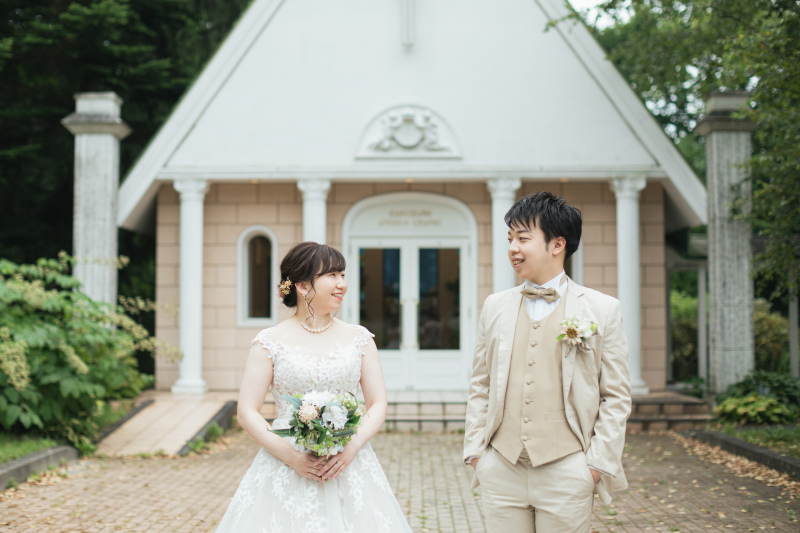 外観もオシャレなチャペル