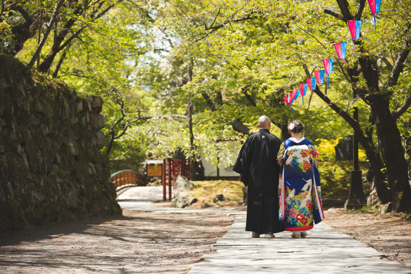 お着物の後ろ姿も映えます。