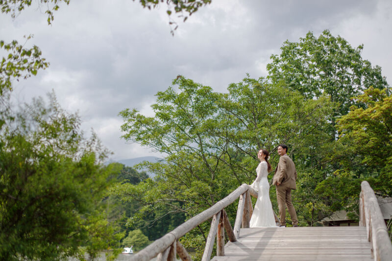 ウッドブリッジの上で