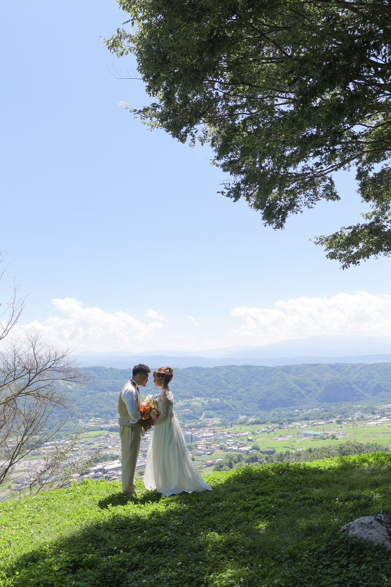 大きな木の下で