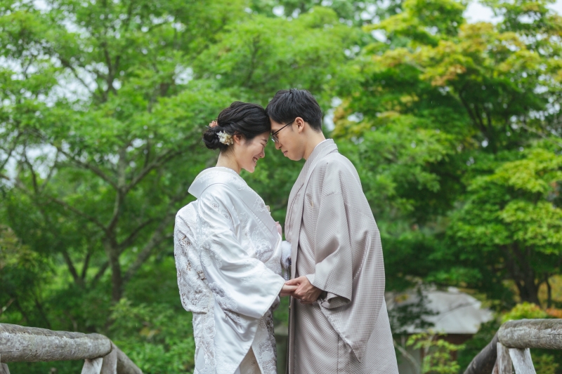 あたまをコツン。