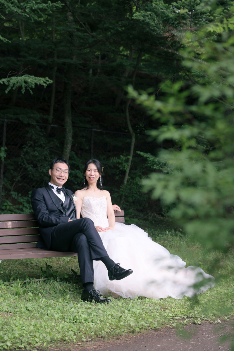 カメラに気づいて…