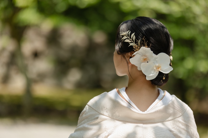 ヘアスタイルのカットも。