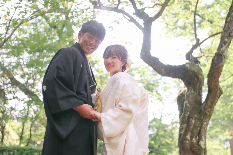 カメラに向かって