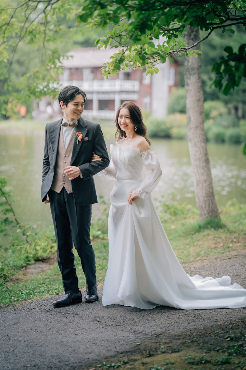 STUDIO AQUA 軽井沢店（スタジオAQUA）_緑×洋装　大自然の中で残すウエディングフォト