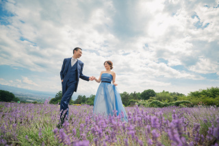 撮影場所は夢ハーベストです！花や空をふんだんに使っての撮影が得意です！