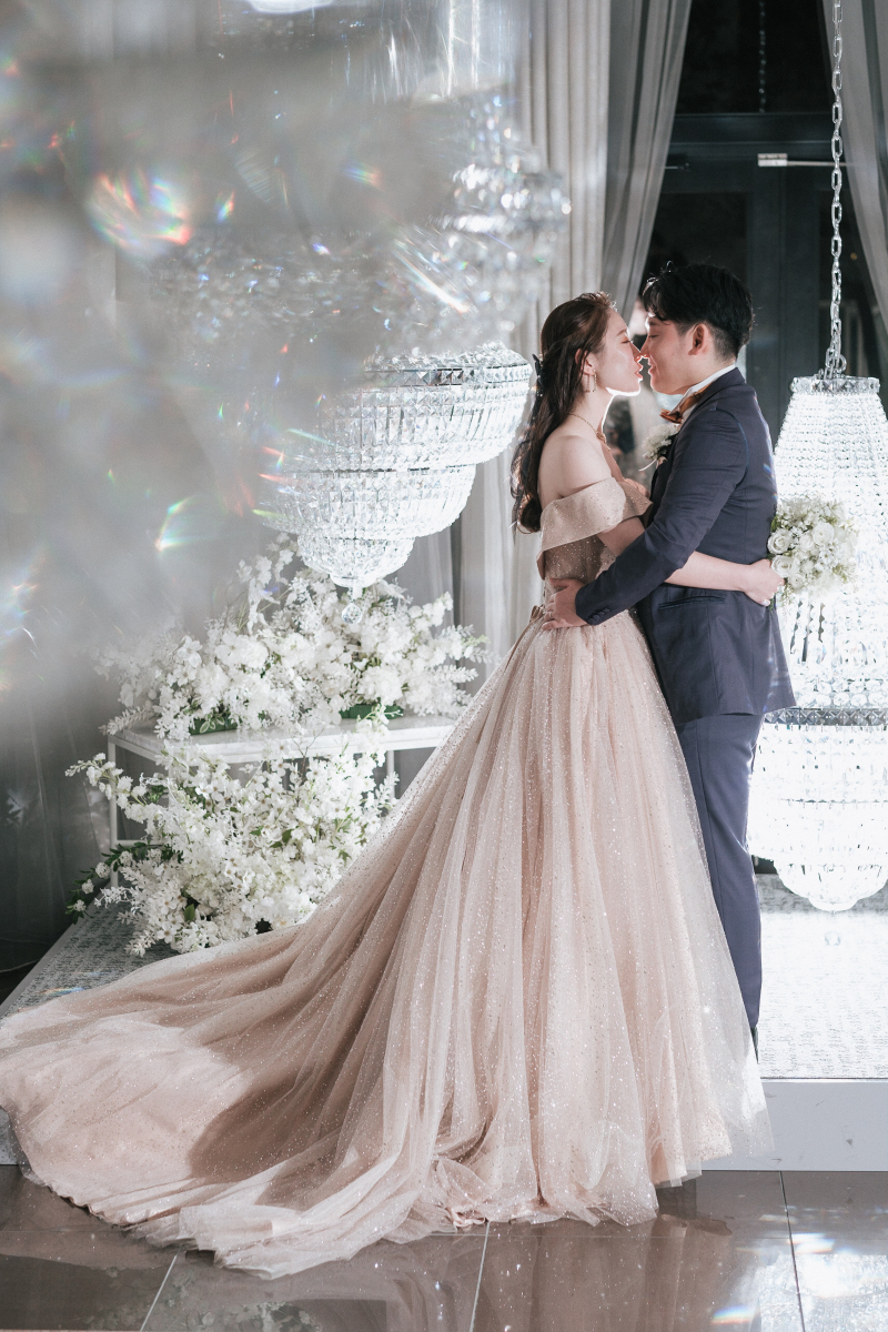 シャンデリア越しに♡