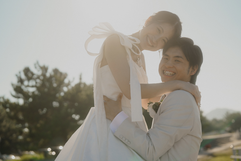 自然体がいちばん似合う、海辺のフォトウエディング