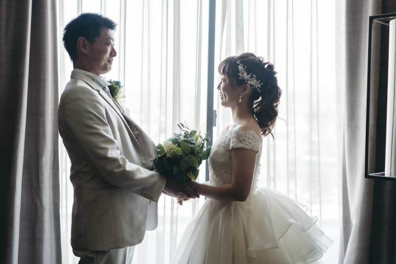 思わず照れ笑い