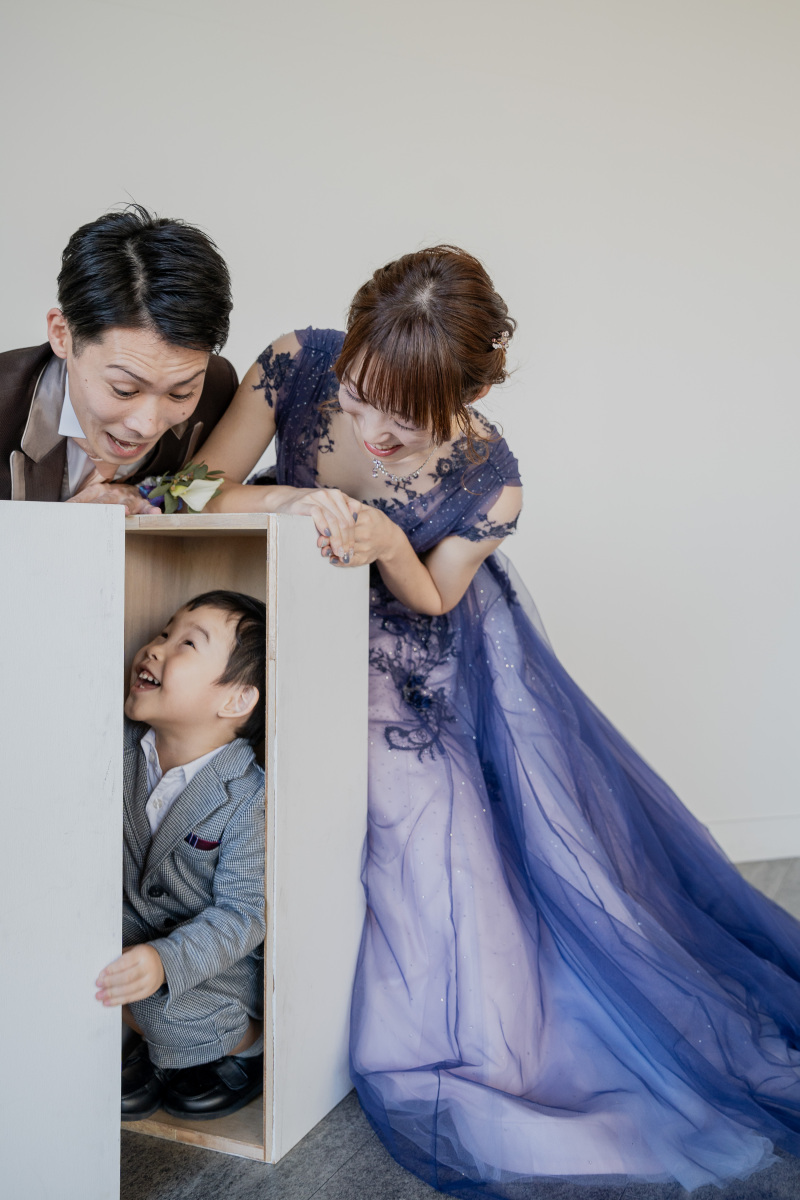 箱からひょっこり^^