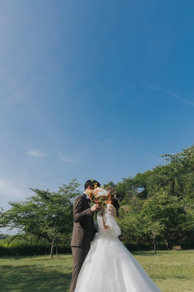 【紅葉フォト】スタジオ+ロケフォトプラン<洋装1点+ヘアメイク+全データ>