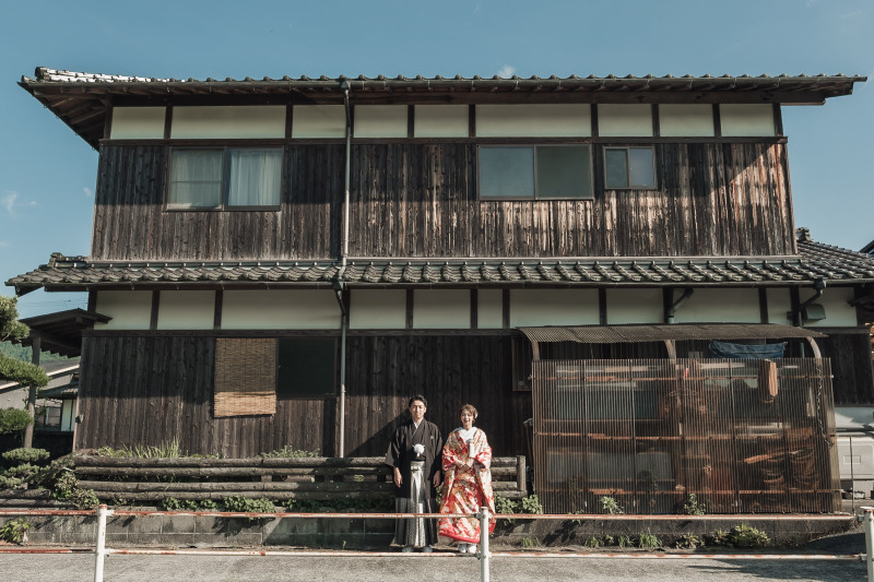 【A4フォトボード付き】スタジオ&ロケプラン<和洋各1点+ヘアメイク+全データ>