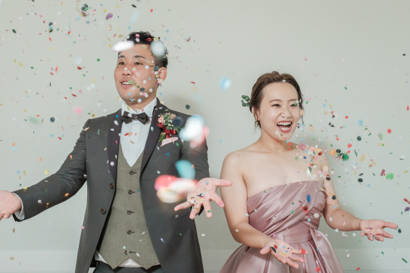 ◆8月末までにご来館◆　真っ白な貸切スタジオ＼洋装2点+ヘアメイク+全データ