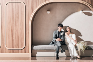 【4月末までご来館限定】1件目見学で1万円GIFT♪今なら衣装ランクUP料金無料＜洋装1点+ヘアメイク+全データ＞