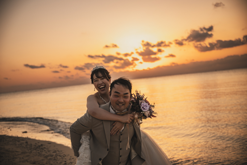 サンセットおんぶ♡