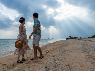 しっかりプラン✨【スタジオ+青いビーチ+サンセットまで撮影】２か所ロケプラン