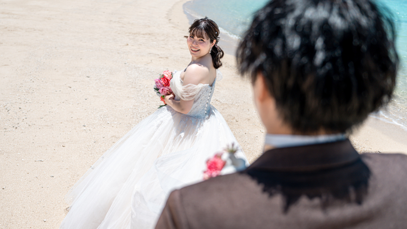 新婦様の振り向き笑顔♡