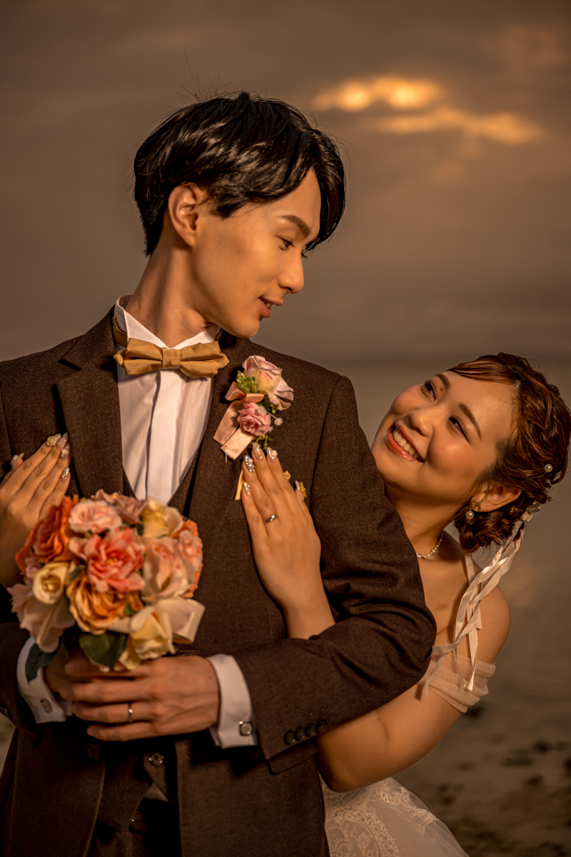 バックハグ見つめ合い♡