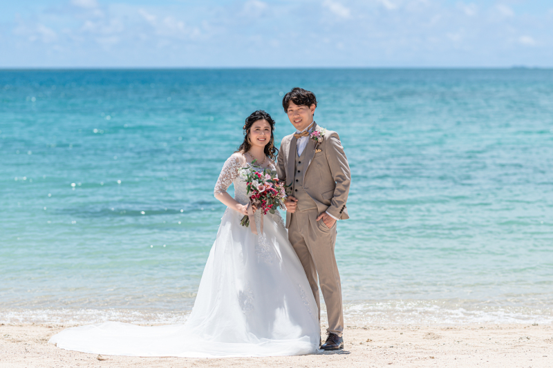 青いビーチ並んで♡