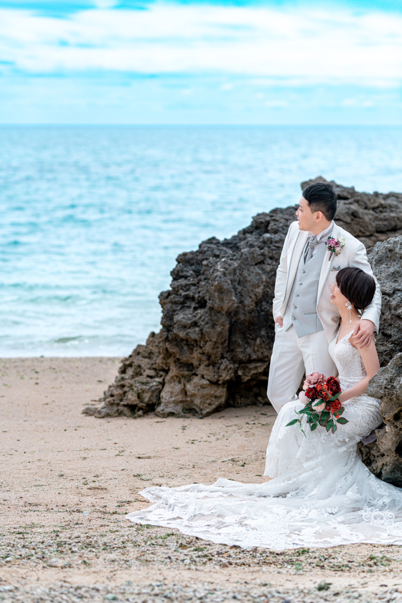 青いビーチを眺めて♡