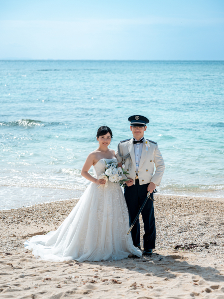 青いビーチでにっこり♡