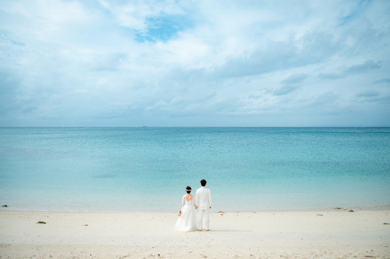 青い海