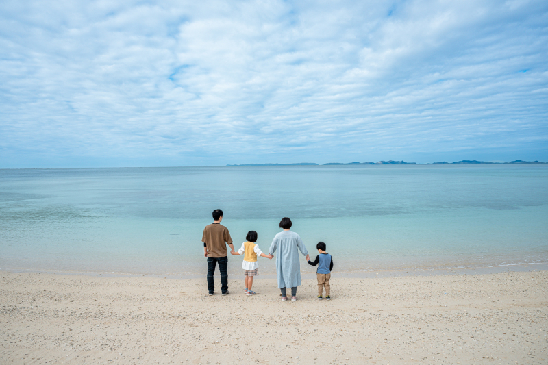 ファミリー後ろ姿♡