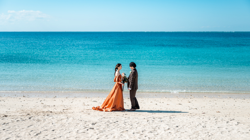 広いビーチで向き合い♡