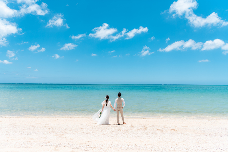 海を見つめて