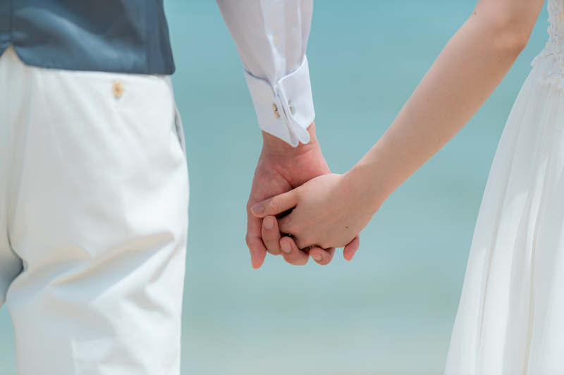 手繋ぎ
