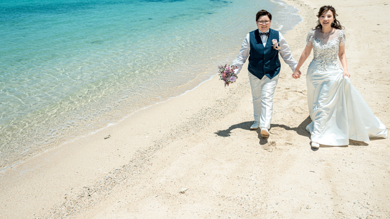 青いビーチ散歩♡