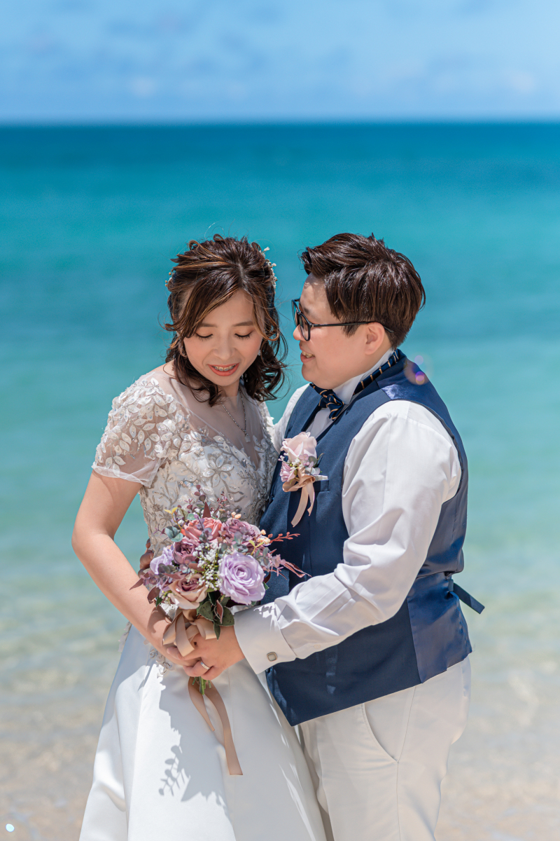 青いビーチ寄り添い♡