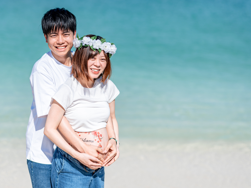 青い海と