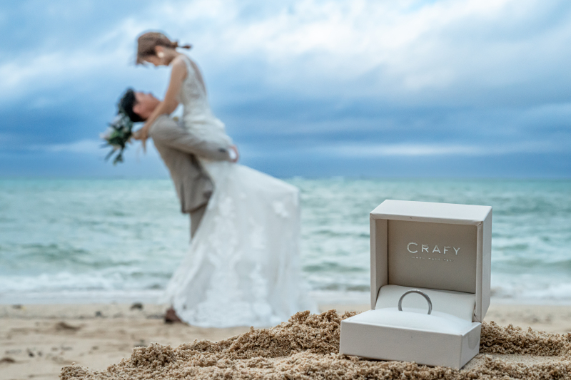 指輪越しの見つめ合い♡