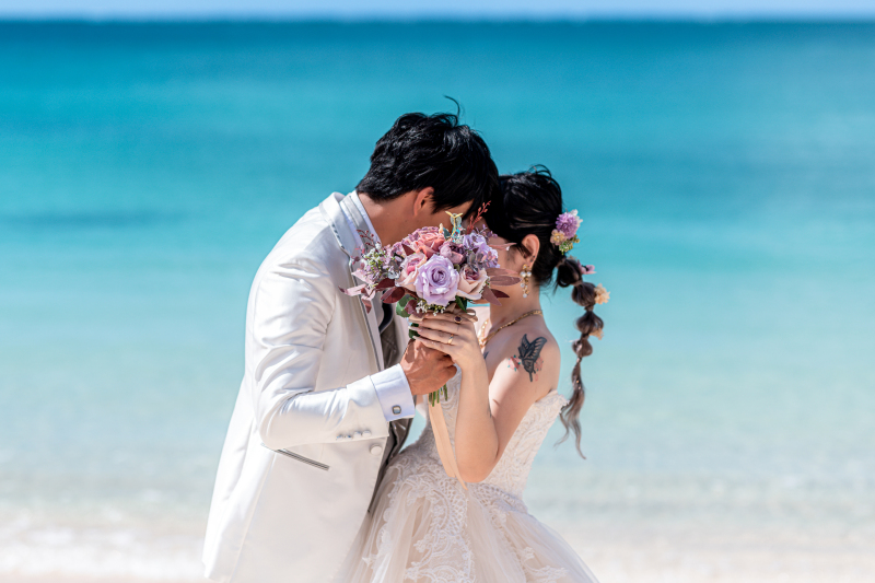 ブーケでキス隠し♡