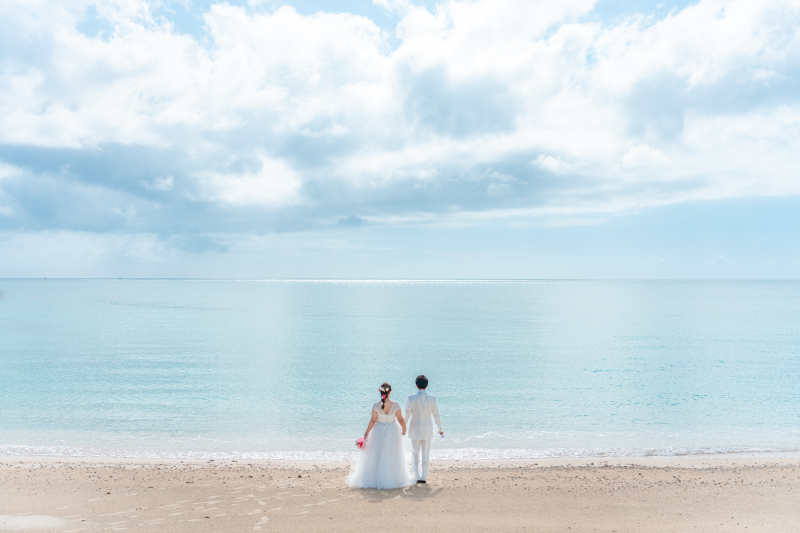 青い海に誓う愛