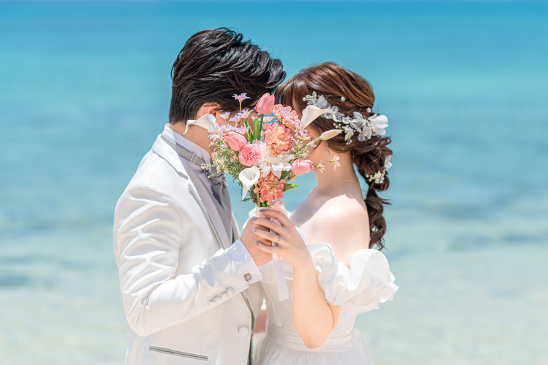 ブーケでキス隠し♡