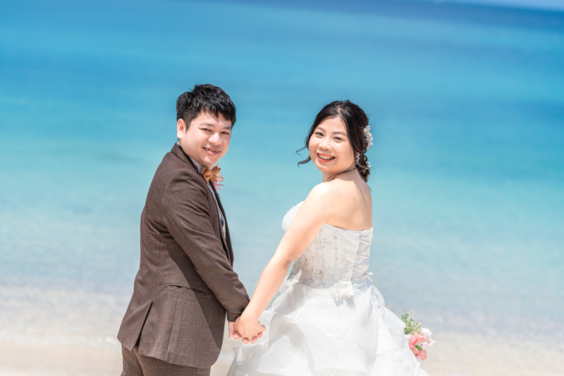 青いビーチ感動ショット♡