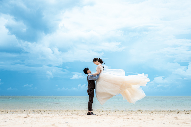 空中に舞う新婦様