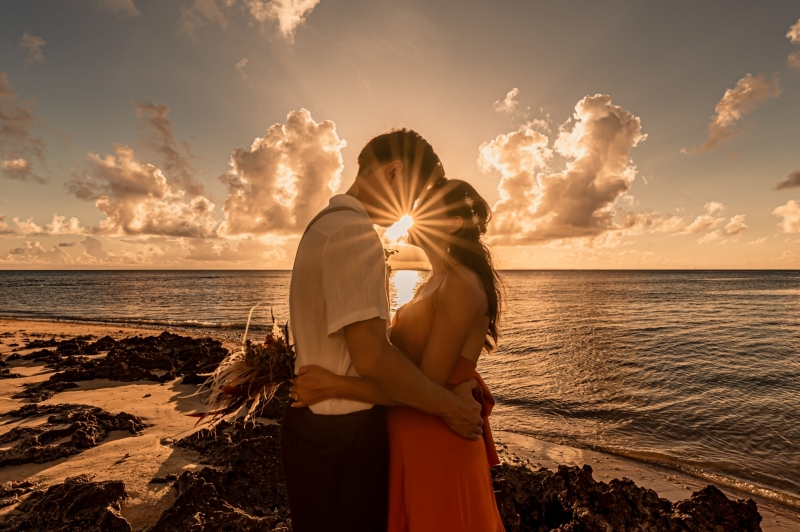 ✨ロケーション動画付き2か所しっかりプラン✨【ロケーション動画(ショート)+ドローン+青いビーチ+サンセット(花火付き)】