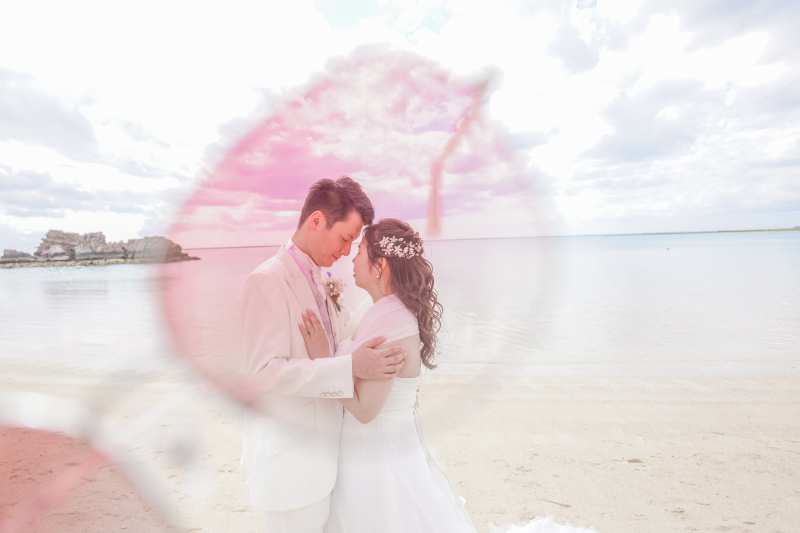 ピンクのサングラス