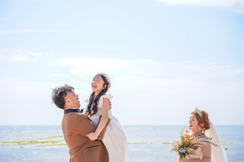 ビーチで高い高い!