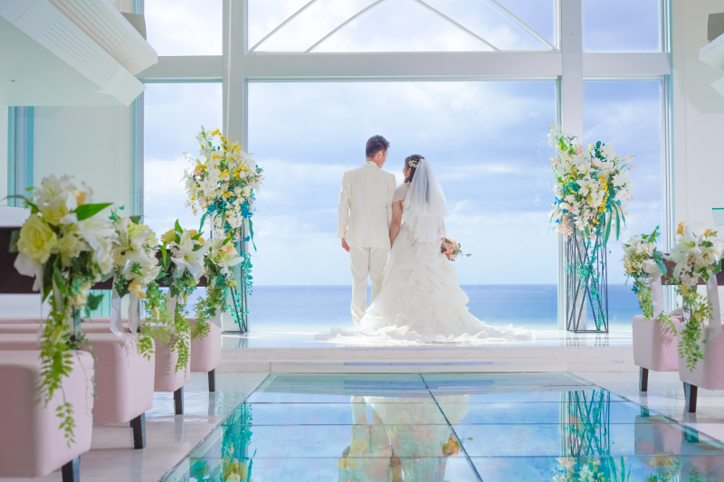 海に続く天空のチャペル