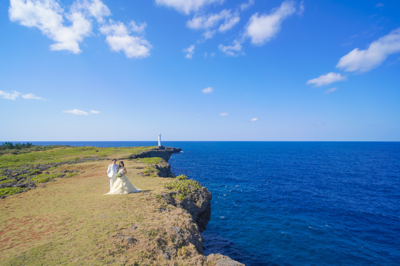 広大な景色が魅力の「残波岬」